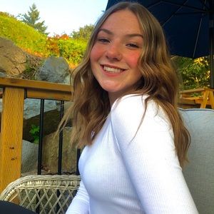 Meet your Posher, Hannah